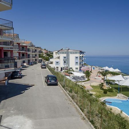 Tus'Hotel Apartments Tusa Eksteriør bilde