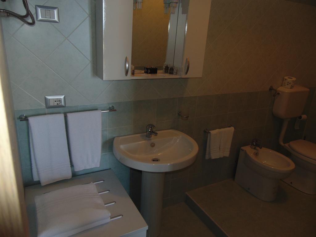 Tus'Hotel Apartments Tusa Eksteriør bilde